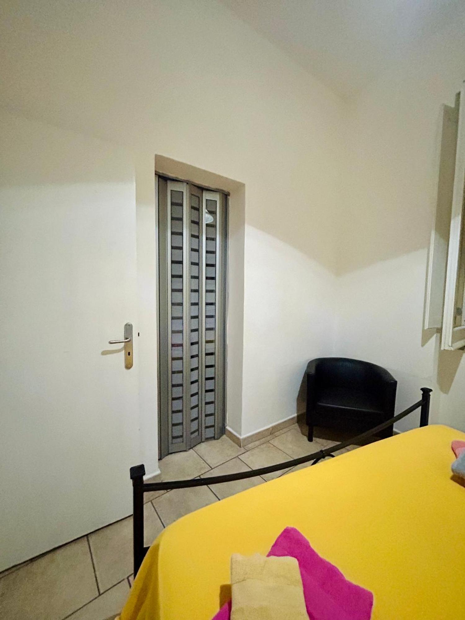 Holiday House Maurizio Formia Buitenkant foto
